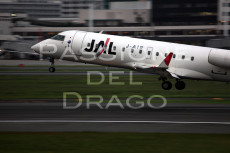 CRJ200